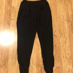 Encircled dressy sweatpants size small